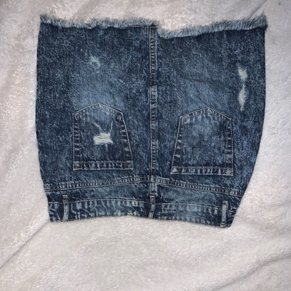 Dark toned jean skirt - Picture 2 of 2